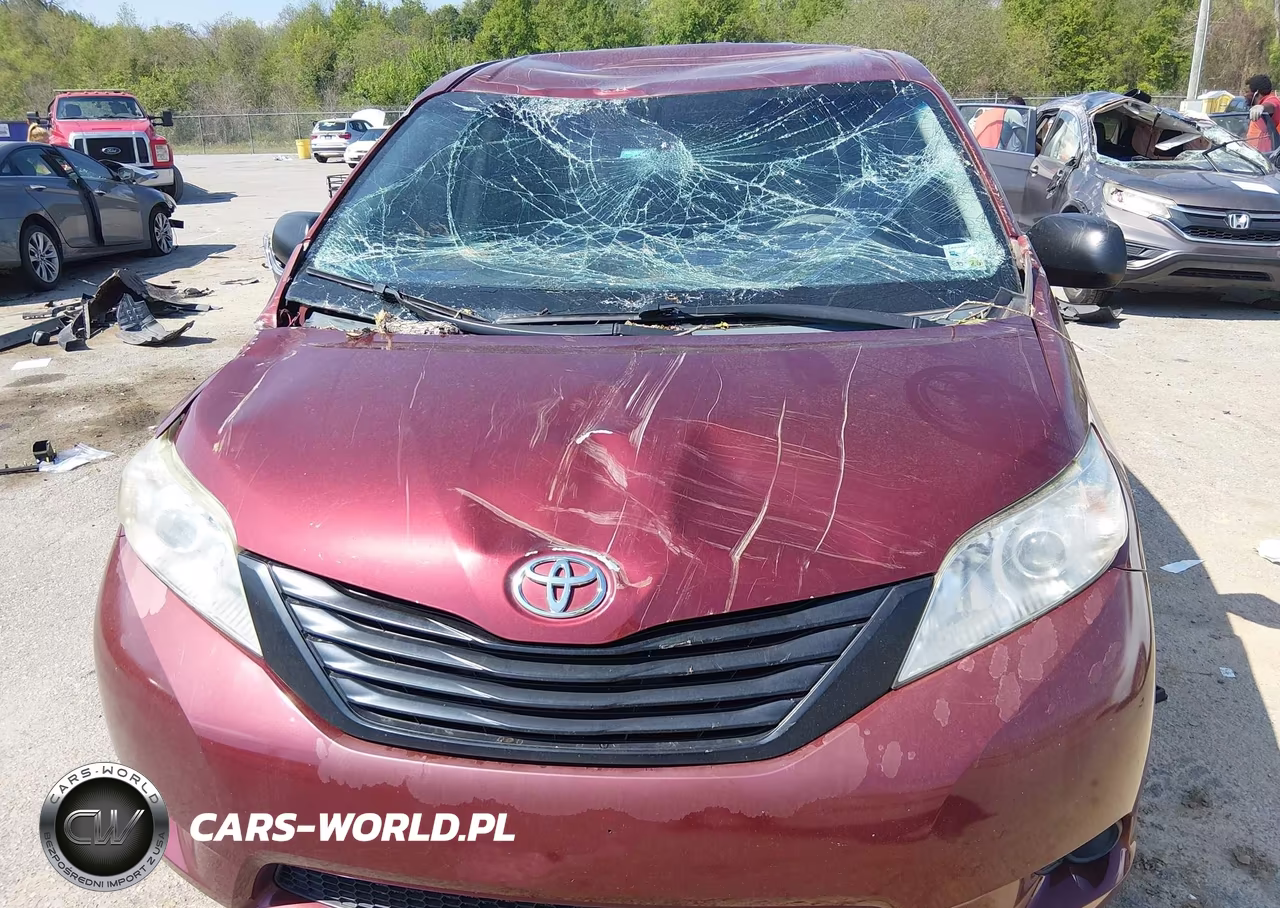 2012 Toyota Sienna Base 7 Passenger VIN:5TDKA3DC6CS010660 - 6