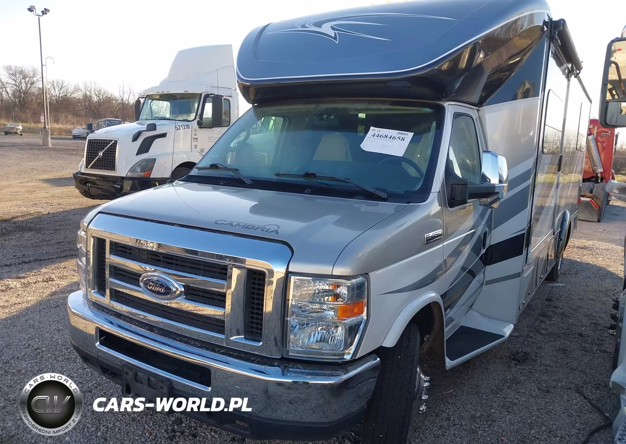 2014 Ford E-450 Cutaway