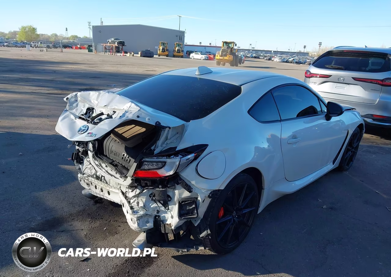 2025 Toyota Gr86 Premium VIN:JF1ZNBE1XS8752272 - 4