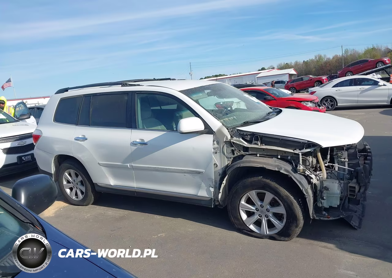 2012 Toyota Highlander Base V6 VIN:5TDBK3EH4CS140461 - 14