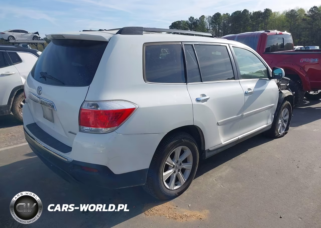 2012 Toyota Highlander Base V6 VIN:5TDBK3EH4CS140461 - 4