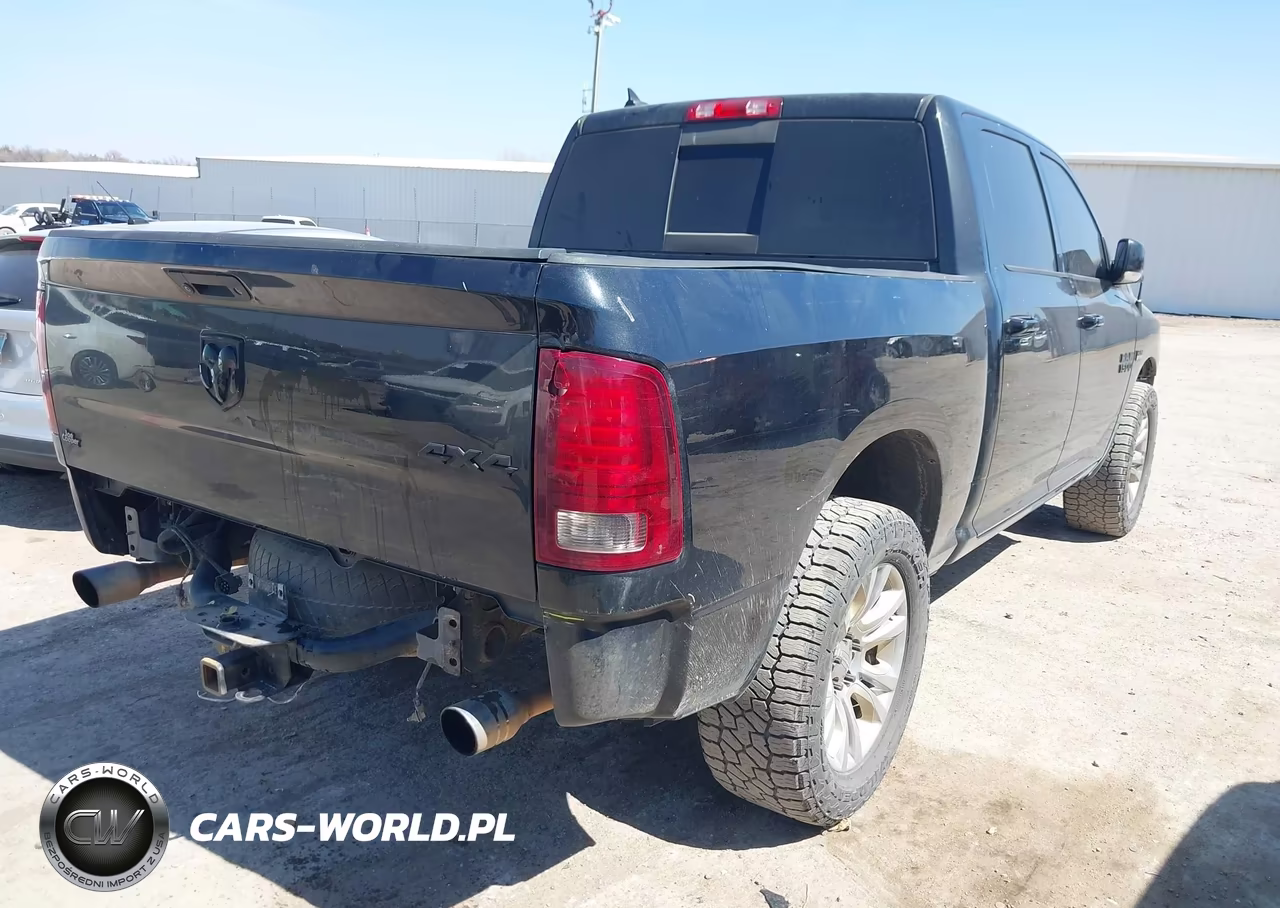2016 Ram 1500 Sport VIN:1C6RR7MT9GS202786 - 4