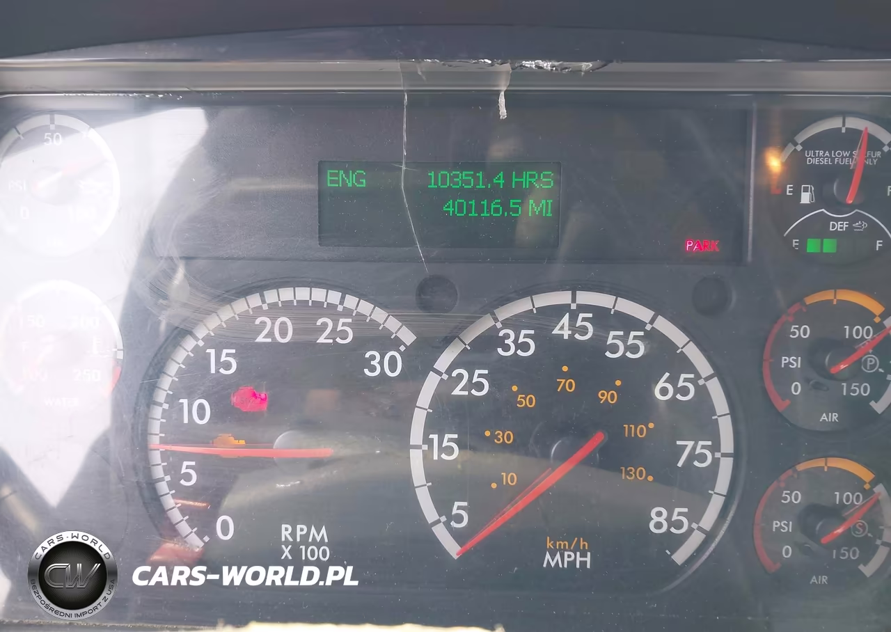 2017 Freightliner 108Sd