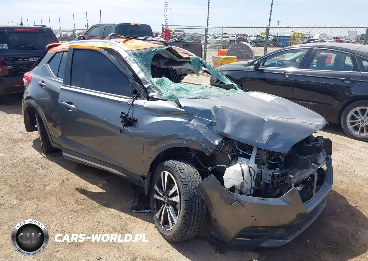2018 Nissan Kicks Sr
