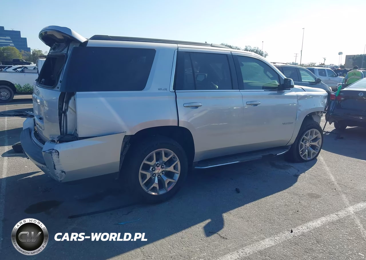 2017 GMC Yukon Sle VIN:1GKS1AKC0HR365387 - 4