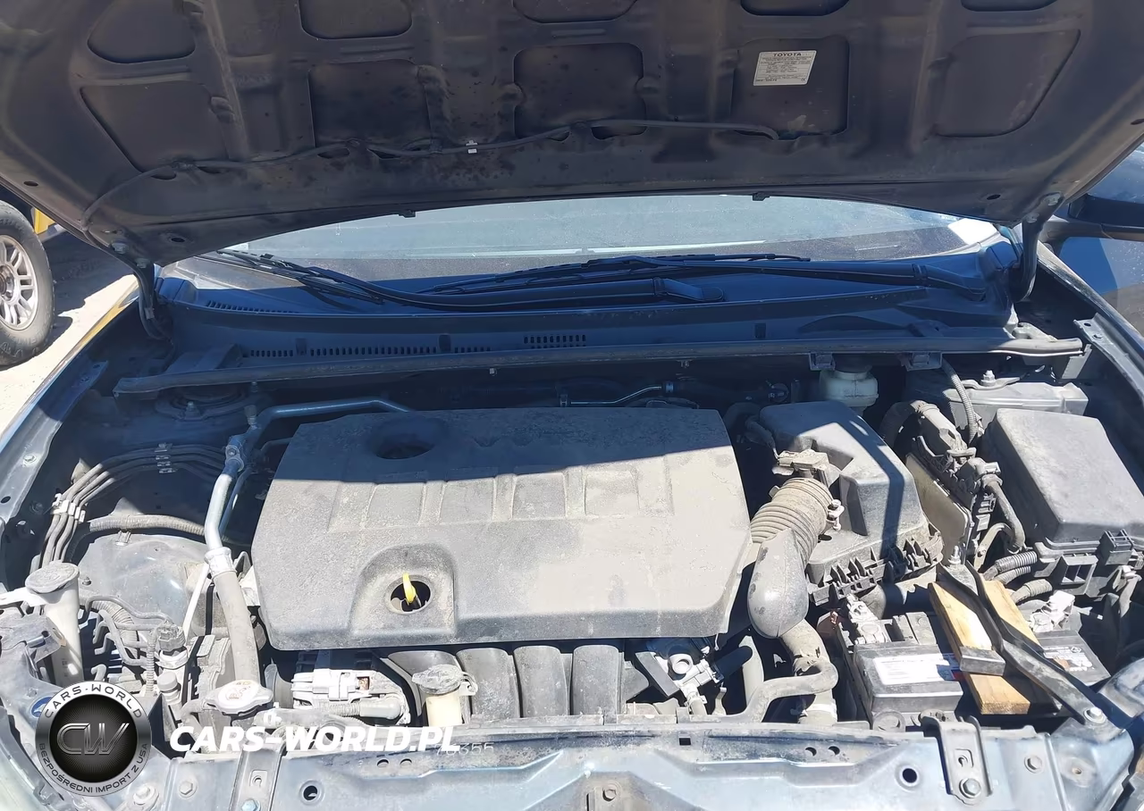 2018 Toyota Corolla Le VIN:2T1BURHE7JC995708 - 10