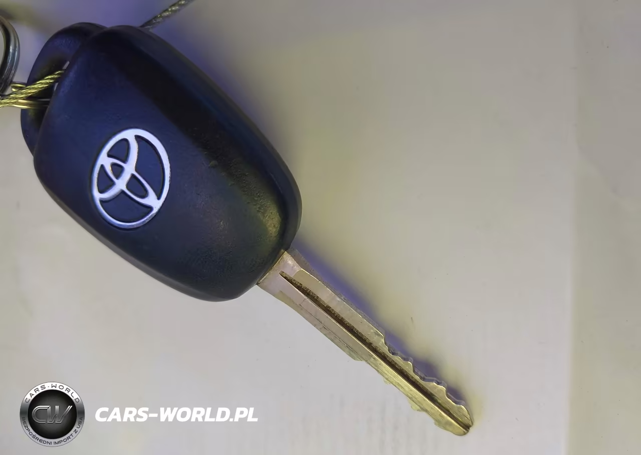 2018 Toyota Corolla Le VIN:2T1BURHE7JC995708 - 11