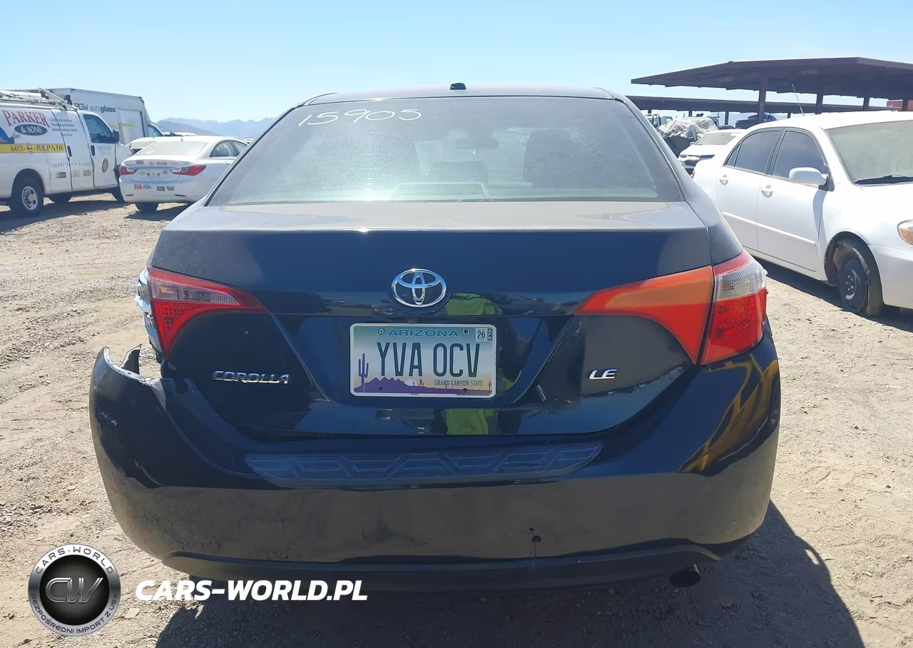 2018 Toyota Corolla Le VIN:2T1BURHE7JC995708 - 16