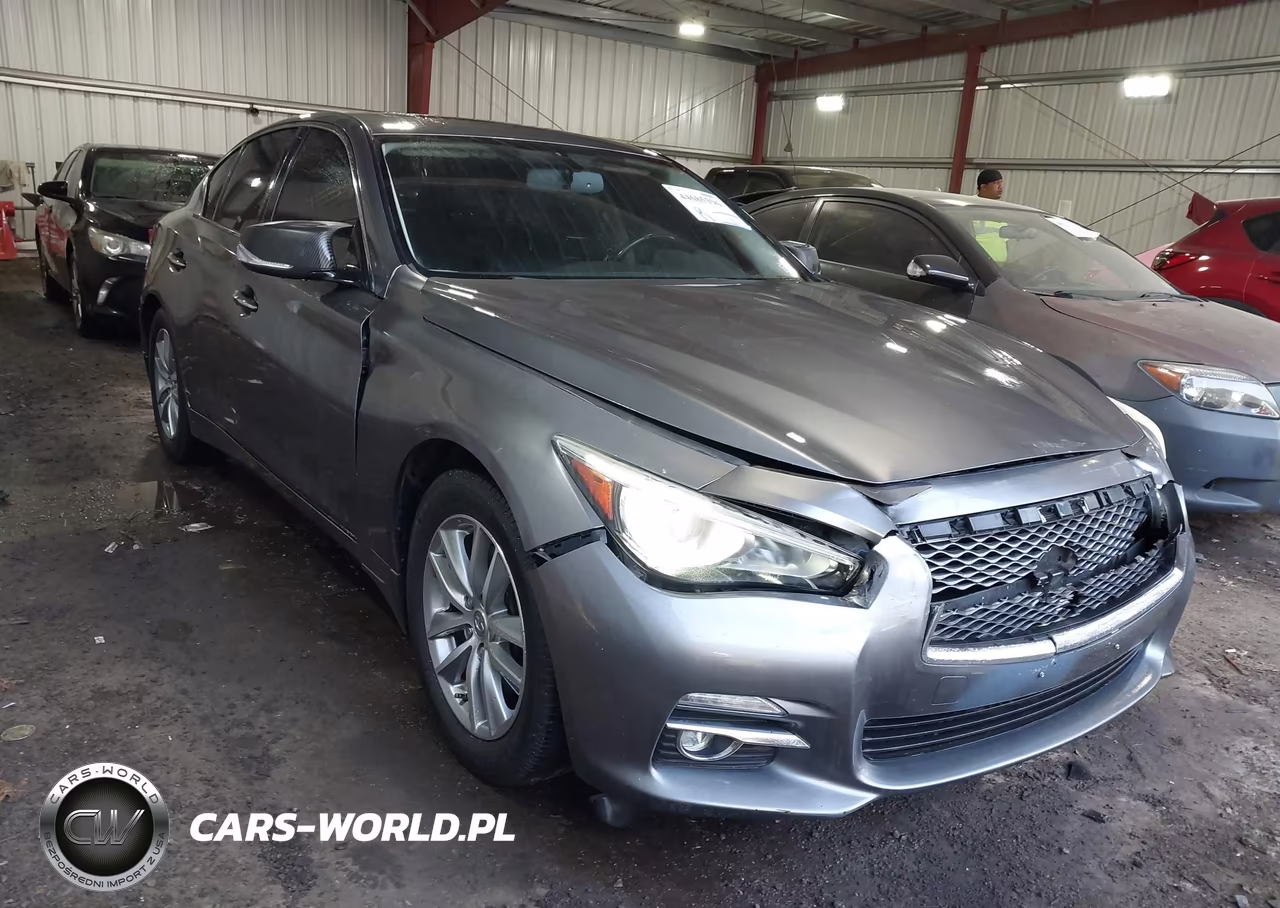 2015 Infiniti Q50 Premium