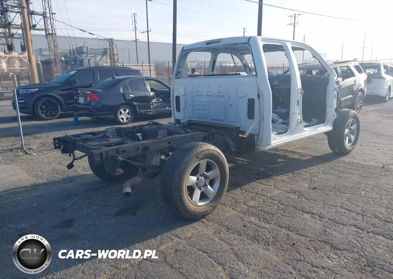 2017 Chevrolet Silverado 1500 Wt VIN:1GCRCNEC6HZ255516 - 4