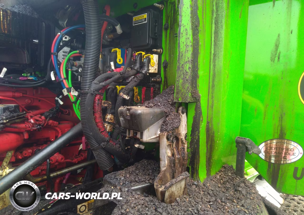 2025 Kenworth T880 VIN:1NKZX4TX8SJ186403 - 13