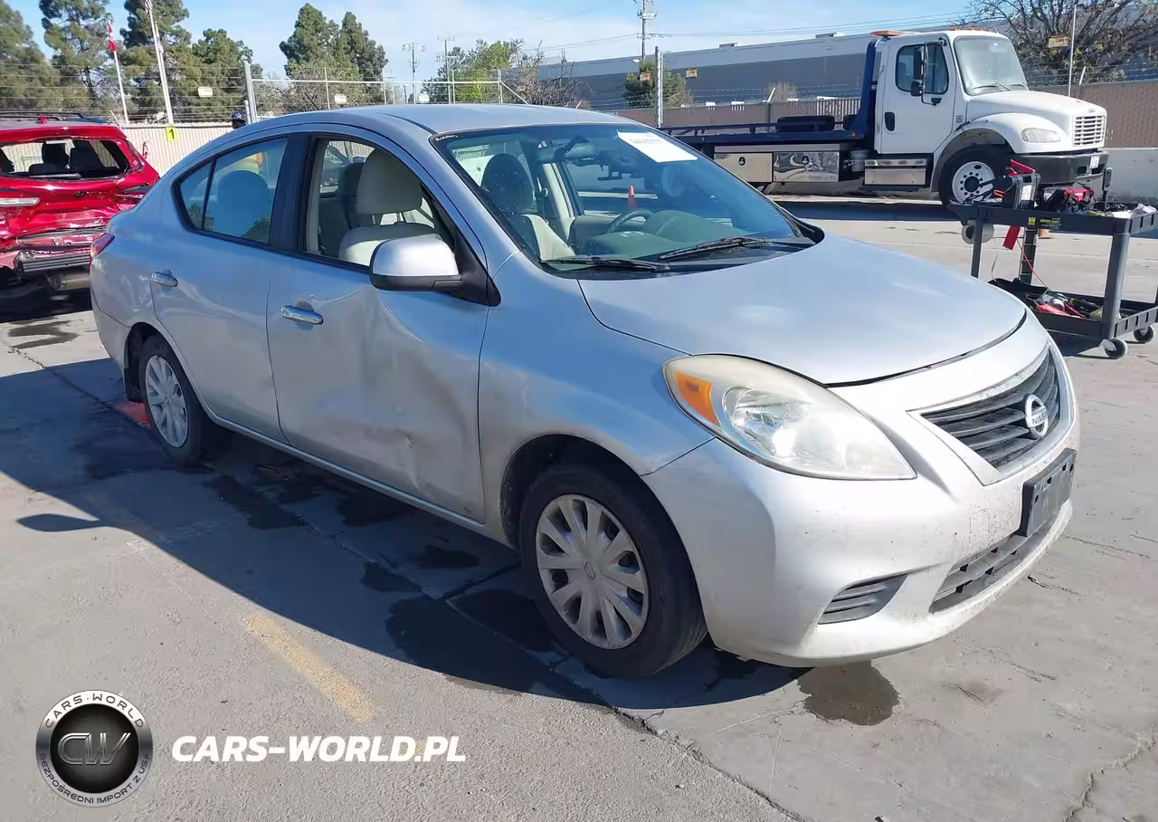 2012 Nissan Versa 1.6 Sv