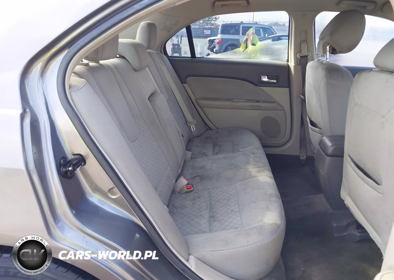 2012 Ford Fusion Se VIN:3FAHP0HA3CR304686 - 8