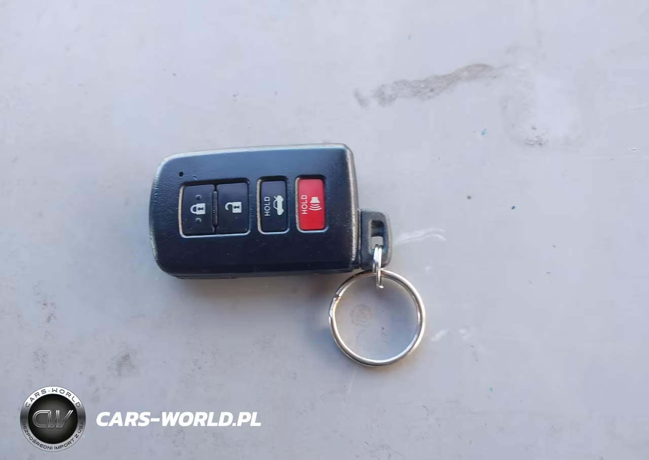 2018 Toyota Corolla Le VIN:5YFBURHE0JP846217 - 11