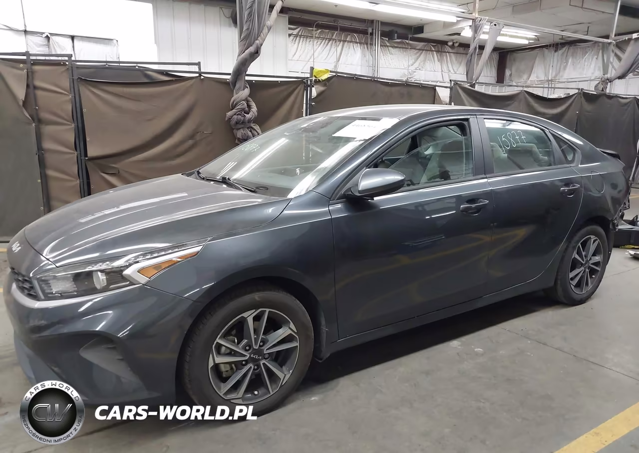 2023 Kia Forte Lxs VIN:3KPF24AD0PE553147 - 15