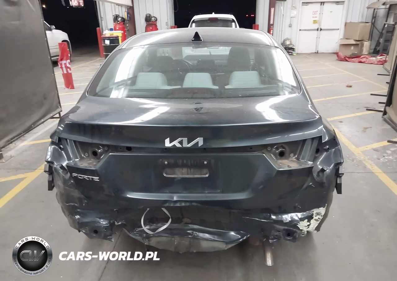 2023 Kia Forte Lxs VIN:3KPF24AD0PE553147 - 17