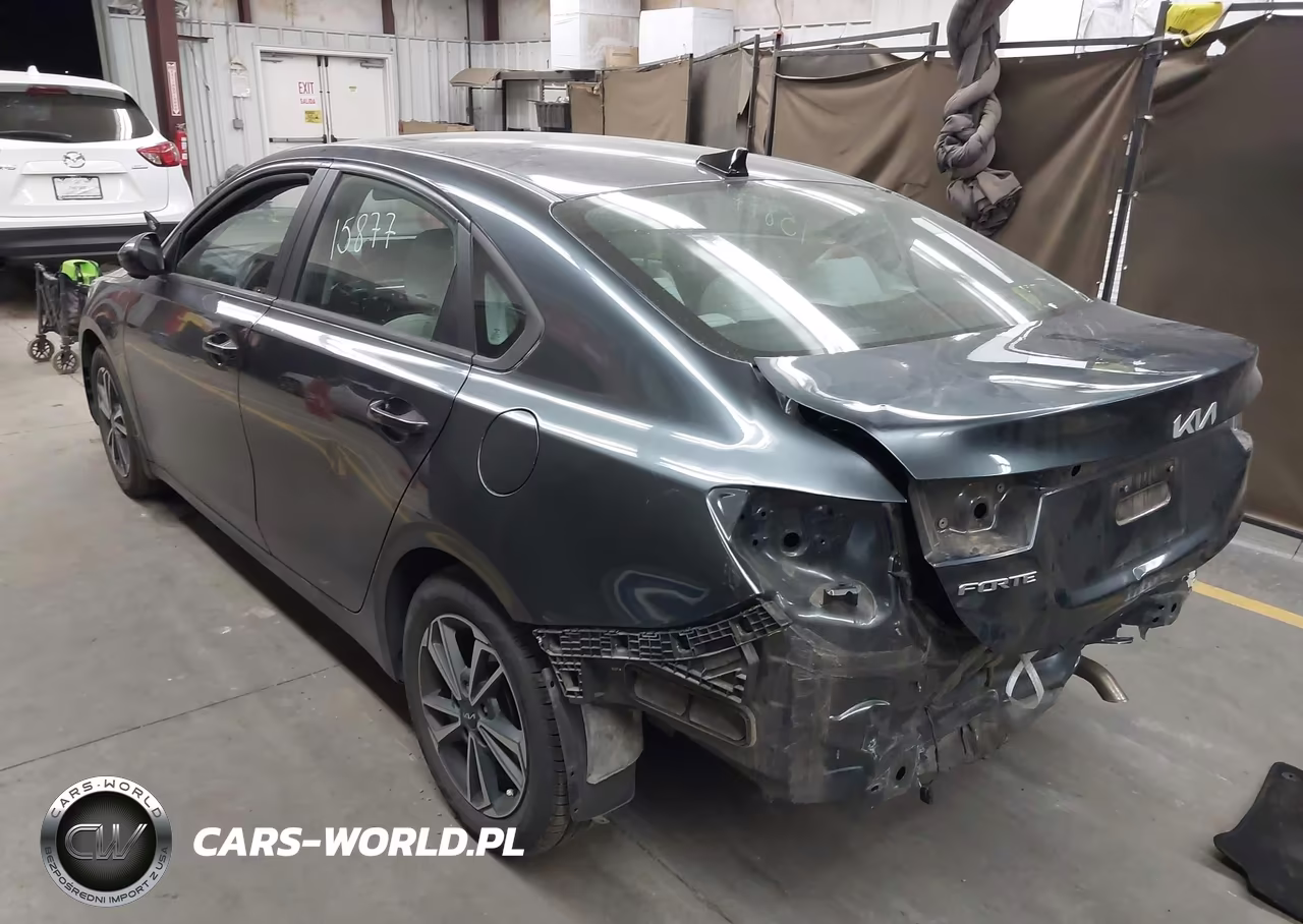 2023 Kia Forte Lxs VIN:3KPF24AD0PE553147 - 3