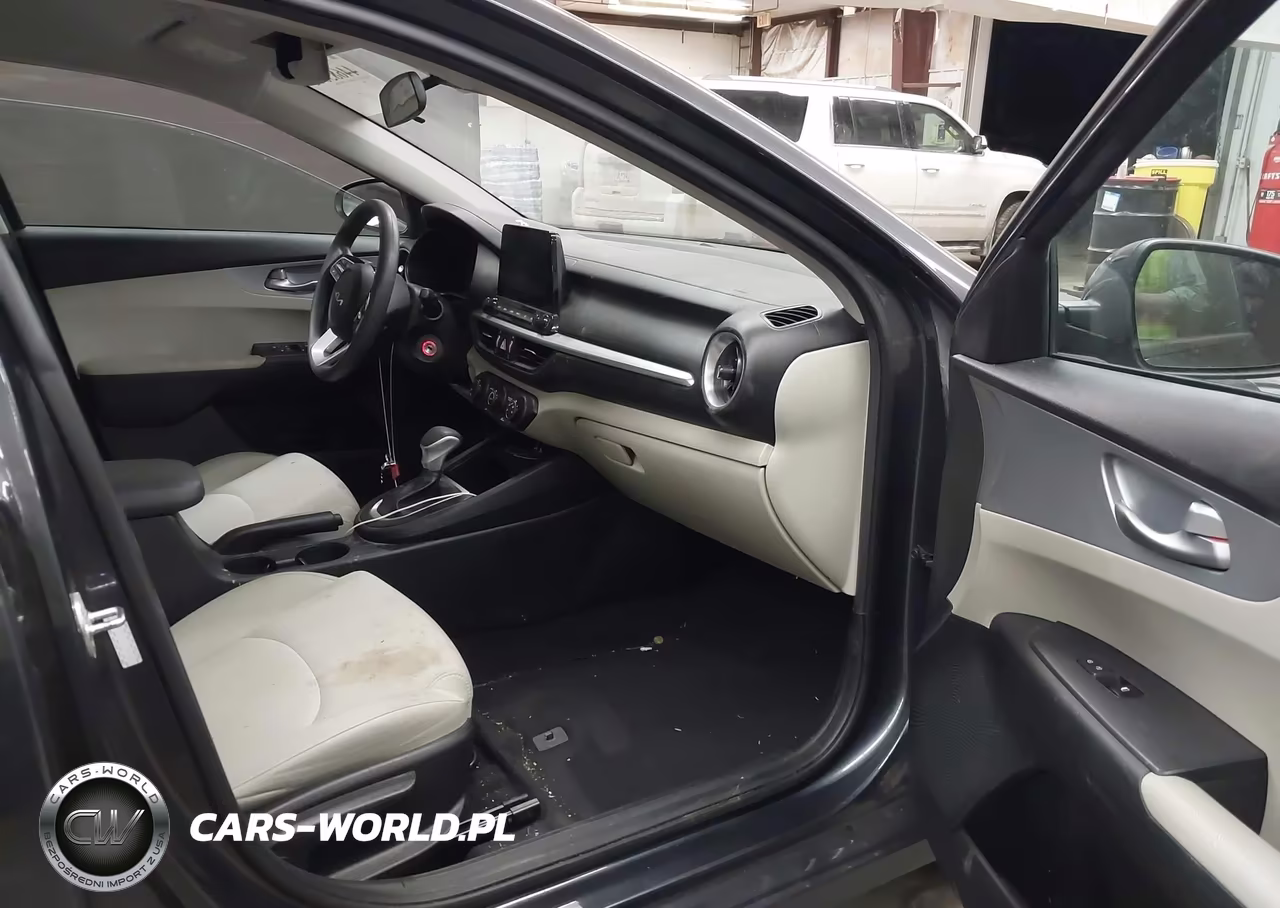 2023 Kia Forte Lxs VIN:3KPF24AD0PE553147 - 5