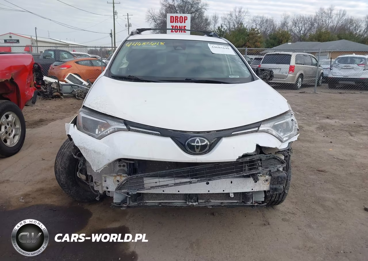2017 Toyota Rav4 Le VIN:JTMBFREV5HJ114730 - 13