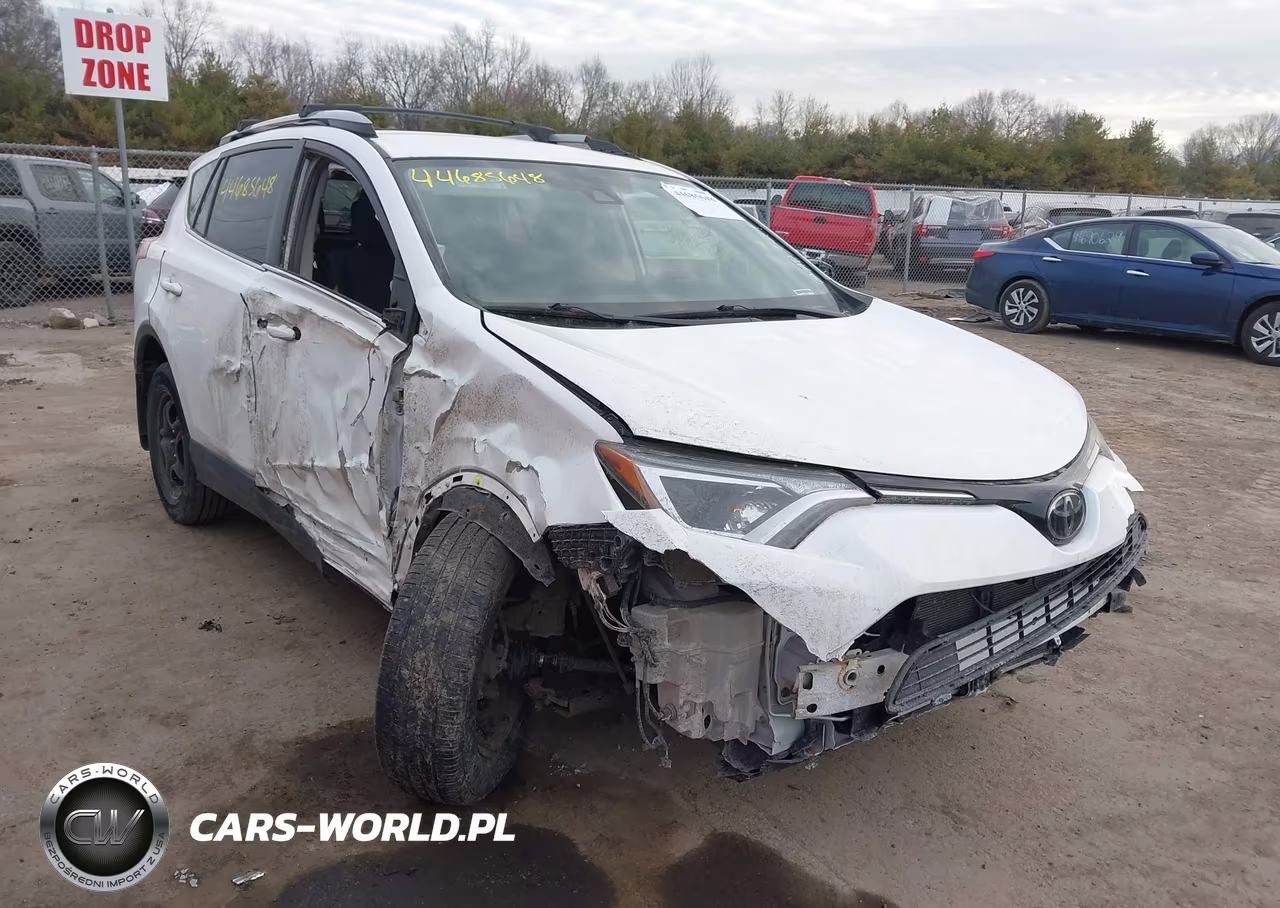 2017 Toyota Rav4 Le VIN:JTMBFREV5HJ114730 - 6