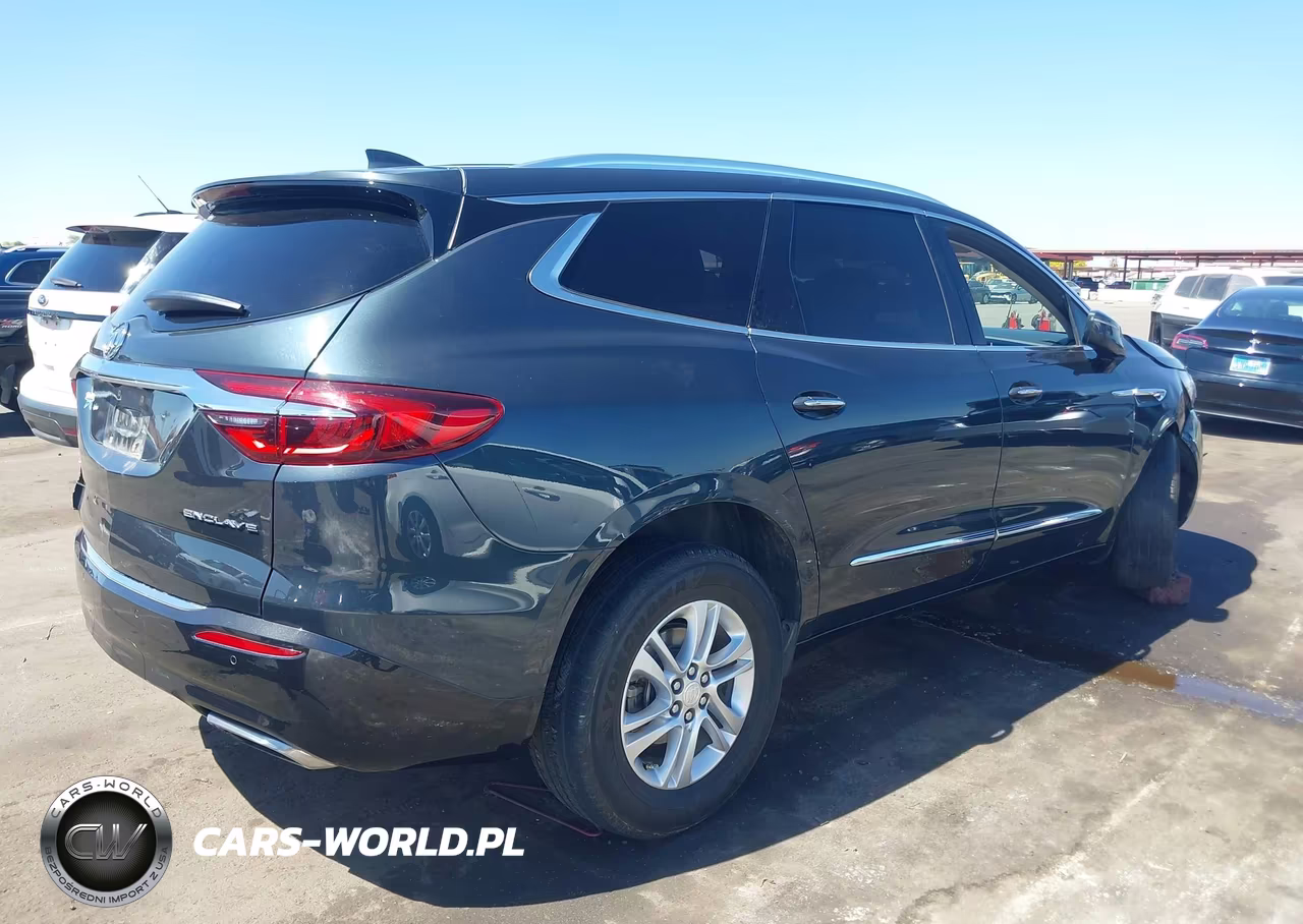 2018 Buick Enclave Essence VIN:5GAERBKW0JJ238520 - 4
