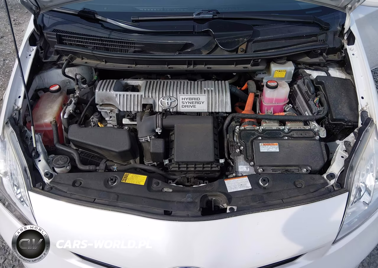 2015 Toyota Prius Two VIN:JTDKN3DU3F1928283 - 10