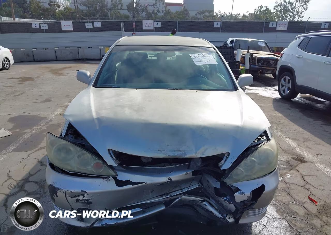 2005 Toyota Camry Le VIN:4T1BE32K25U029022 - 12