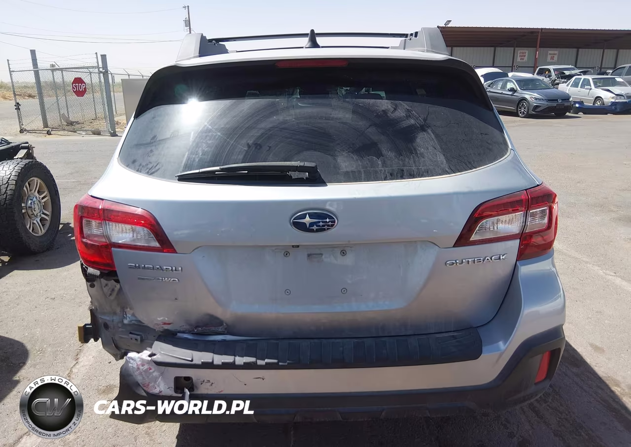 2018 Subaru Outback 2.5I Premium VIN:4S4BSACC4J3353495 - 16