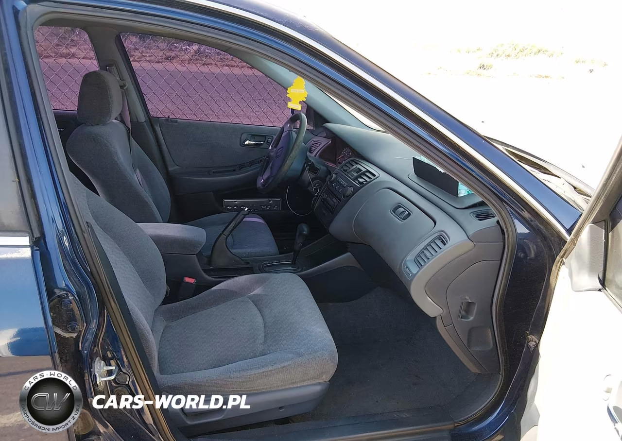 2001 Honda Accord 2.3 Lx VIN:JHMCG56461C028688 - 5