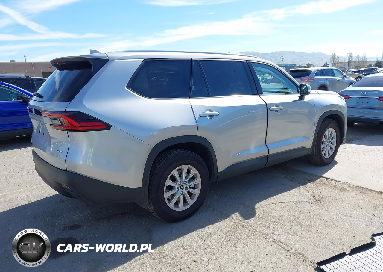 2025 Toyota Grand Highlander Hybrid Xle VIN:5TDACAB51SS035494 - 4