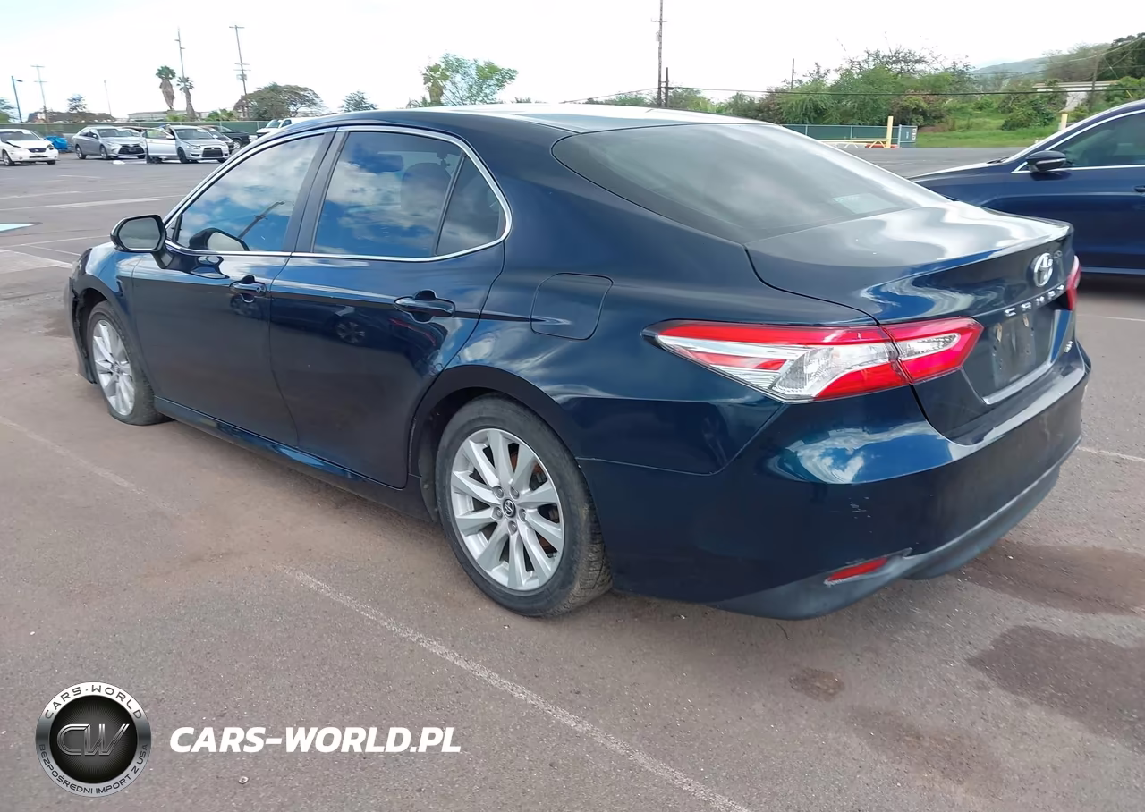 2019 Toyota Camry Le VIN:4T1B11HK6KU681130 - 3