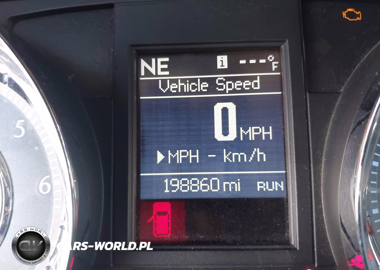 2014 Chrysler Town & Country Touring VIN:2C4RC1BG4ER295258 - 16