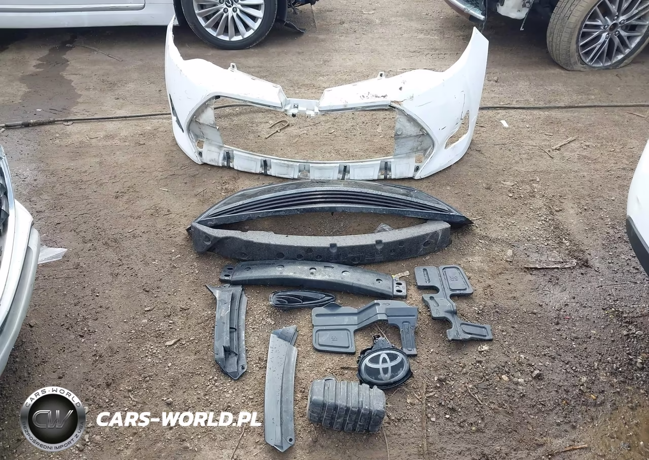 2018 Toyota Corolla Le VIN:2T1BURHE4JC122448 - 12