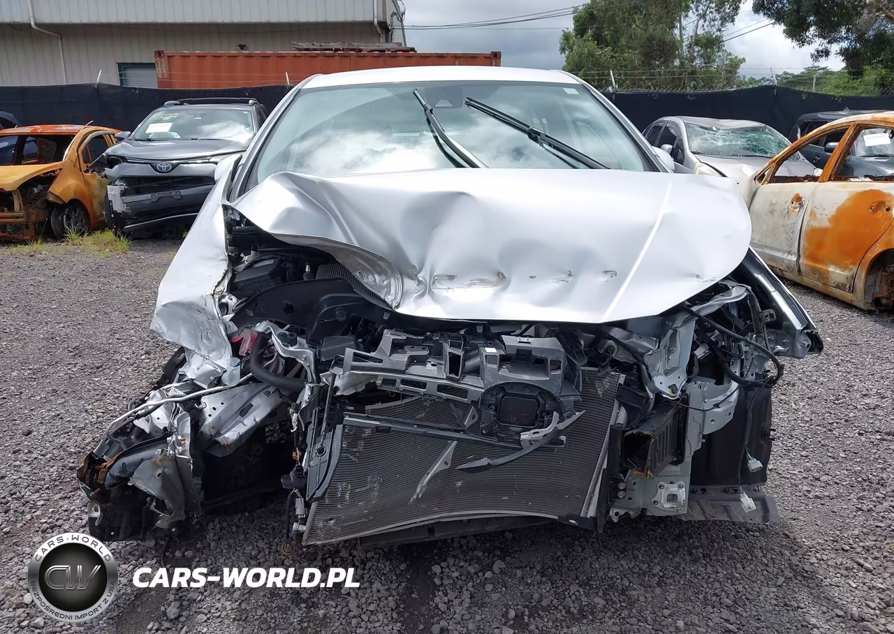 2021 Toyota Prius Le VIN:JTDKAMFU2M3134617 - 12