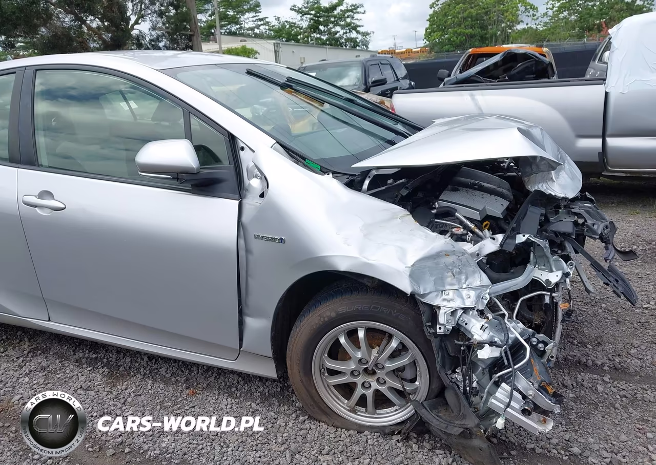 2021 Toyota Prius Le VIN:JTDKAMFU2M3134617 - 19