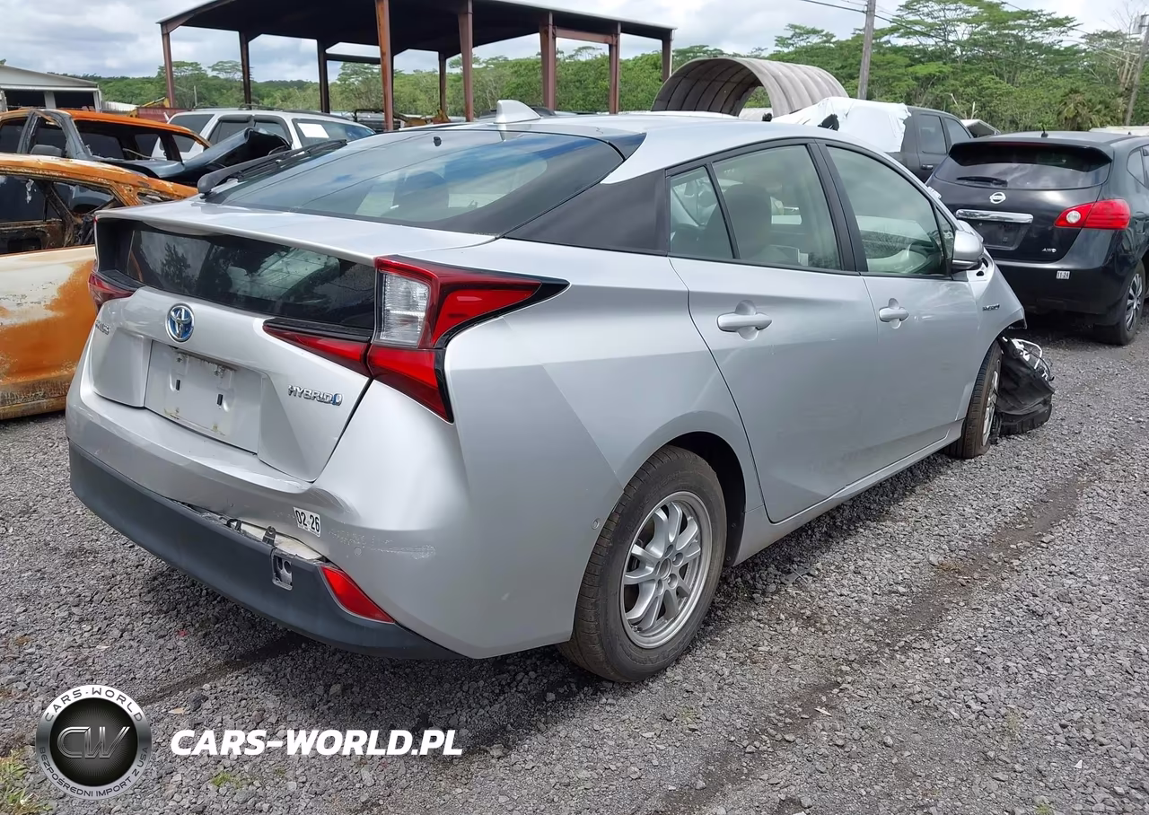 2021 Toyota Prius Le VIN:JTDKAMFU2M3134617 - 4
