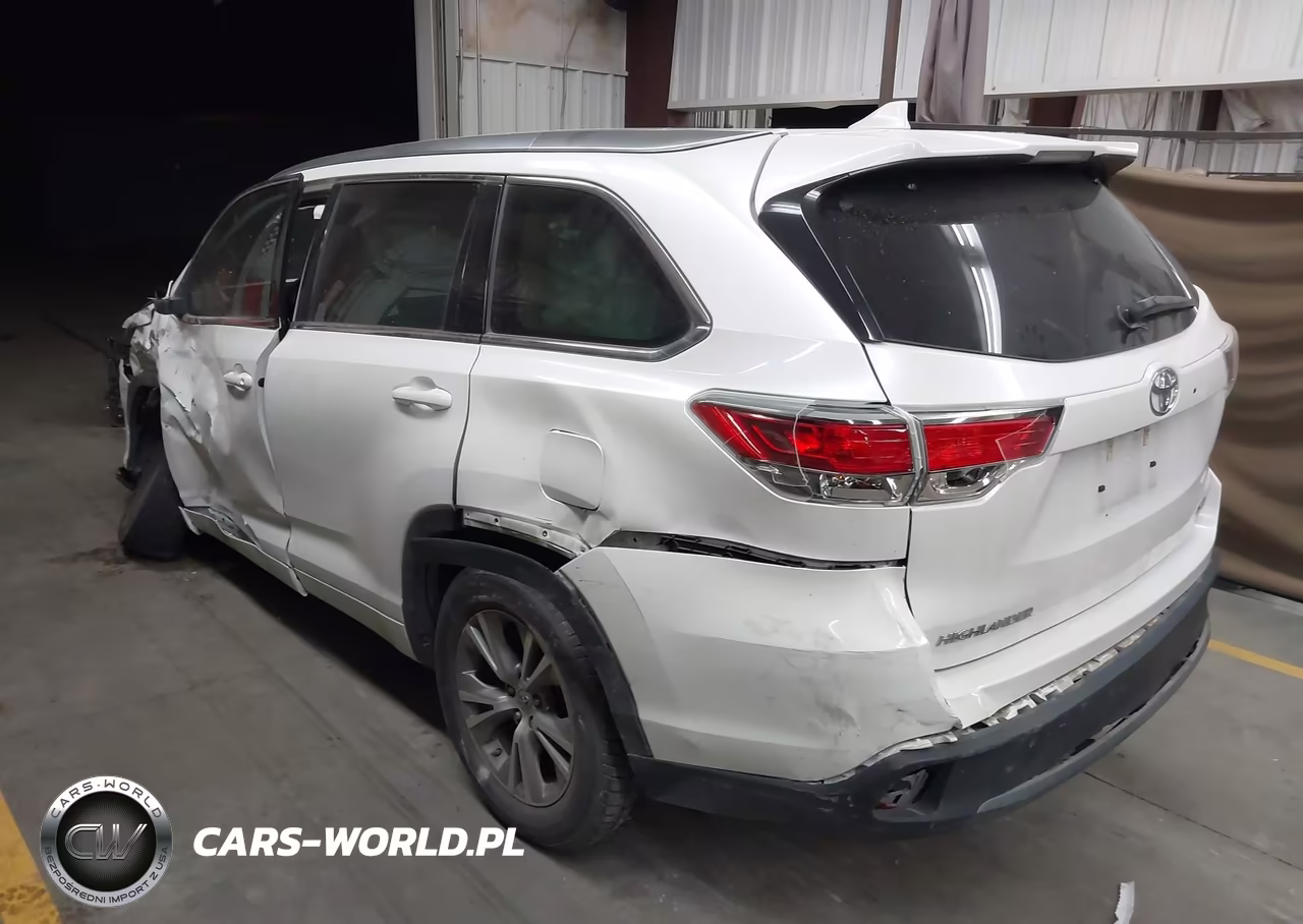 2015 Toyota Highlander Xle V6 VIN:5TDKKRFH4FS116313 - 3