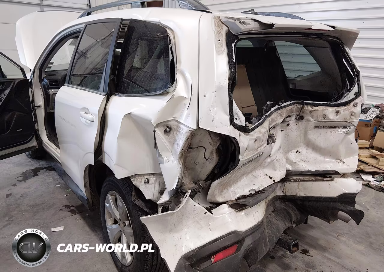 2014 Subaru Forester 2.5I Touring VIN:JF2SJAMC9EH530557 - 6