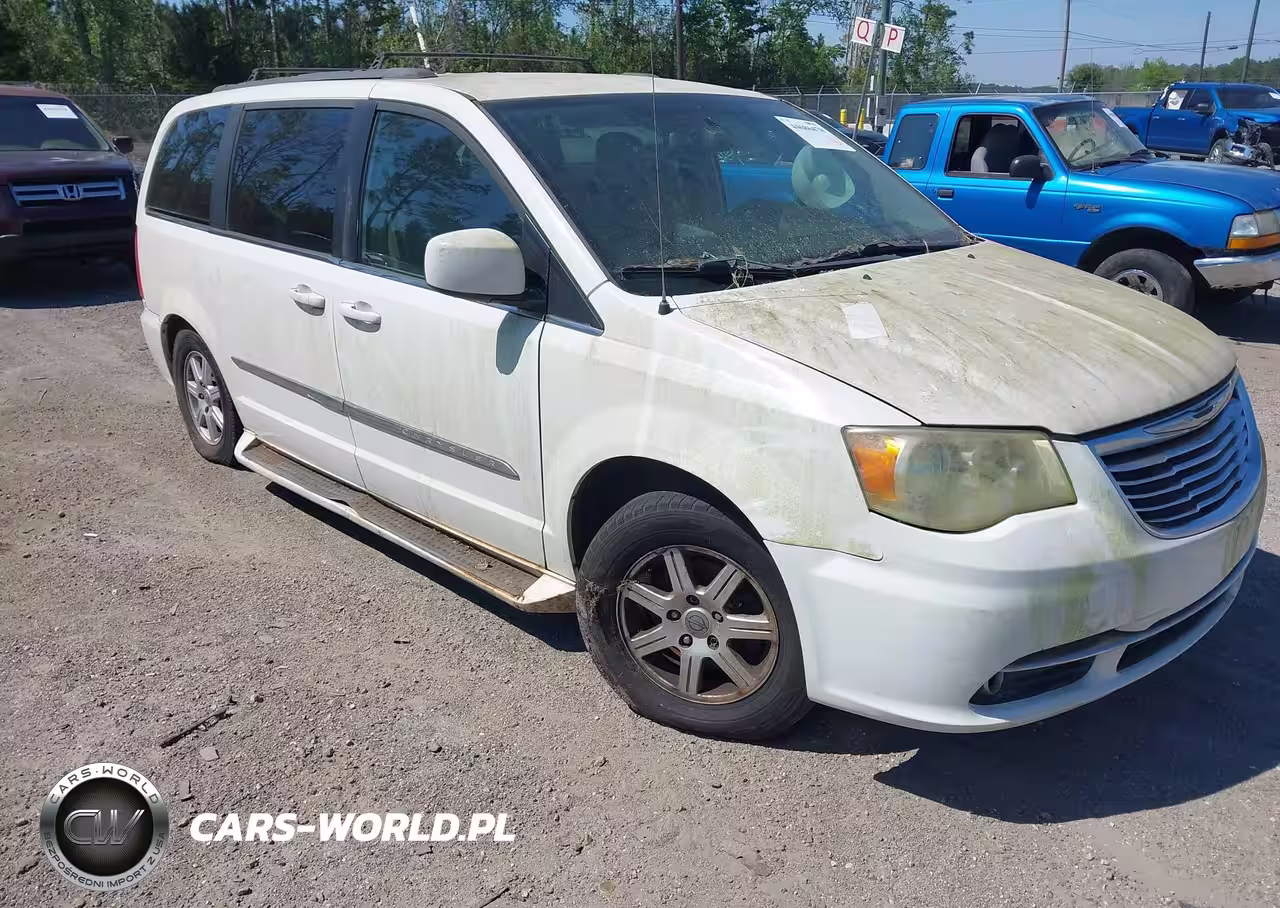 2011 Chrysler Town & Country Touring