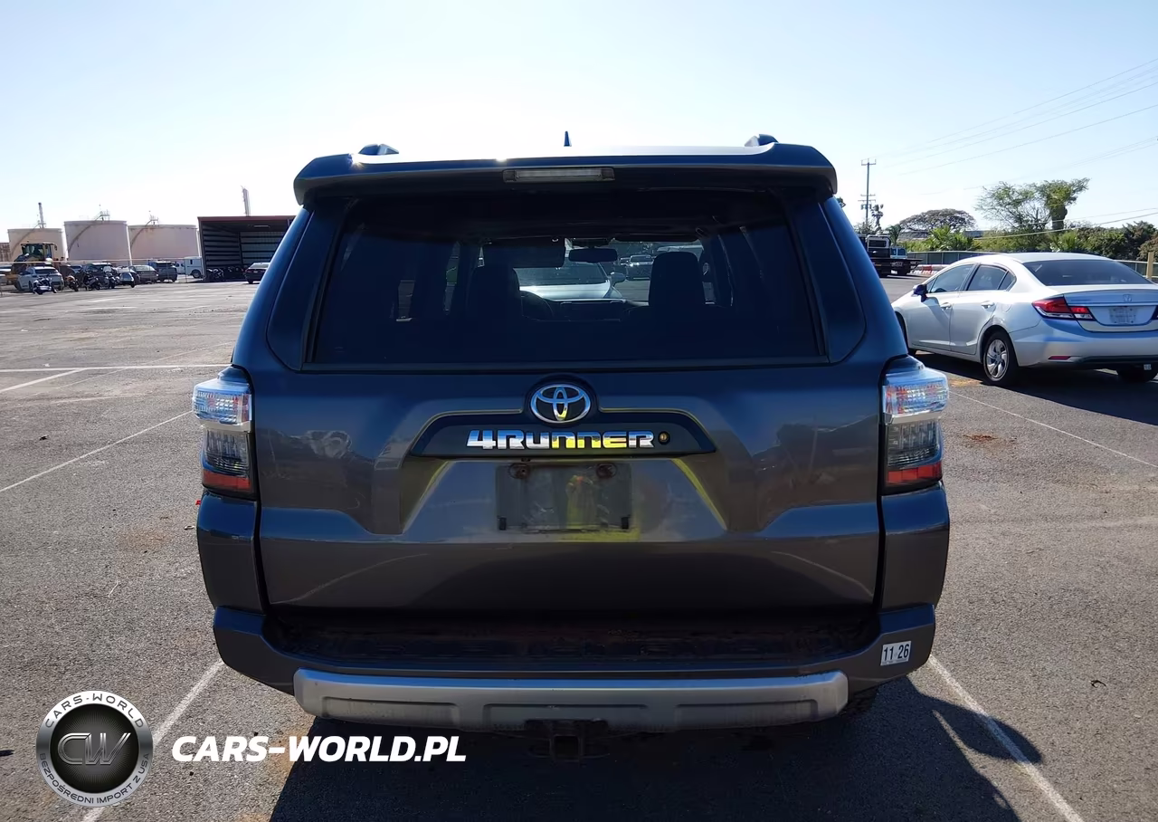 2018 Toyota 4Runner Trd Off Road Premium VIN:JTEBU5JRXJ5490261 - 15