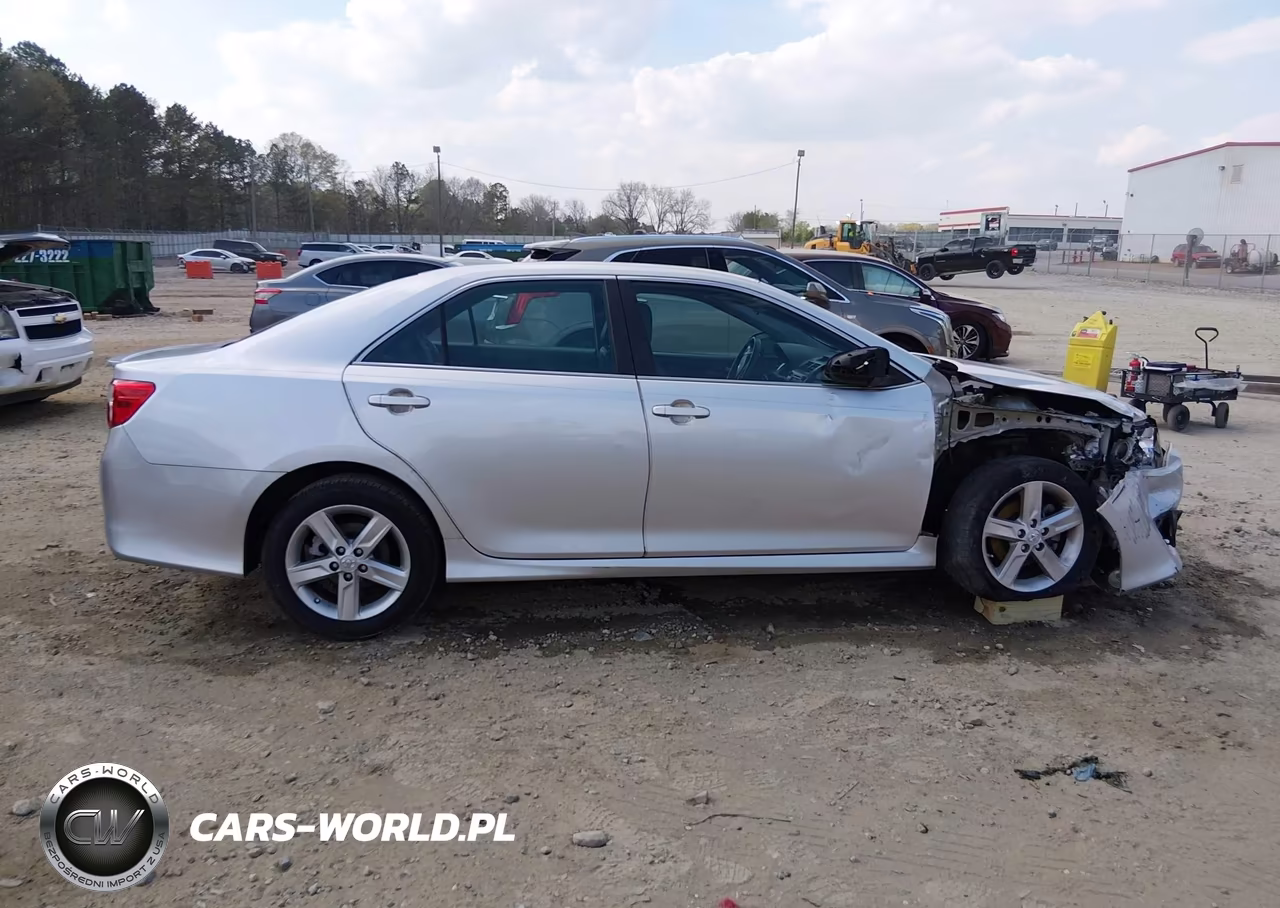 2014 Toyota Camry Se VIN:4T1BF1FK8EU342071 - 13