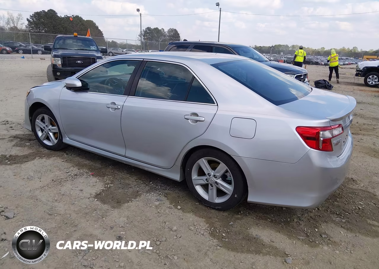 2014 Toyota Camry Se VIN:4T1BF1FK8EU342071 - 3