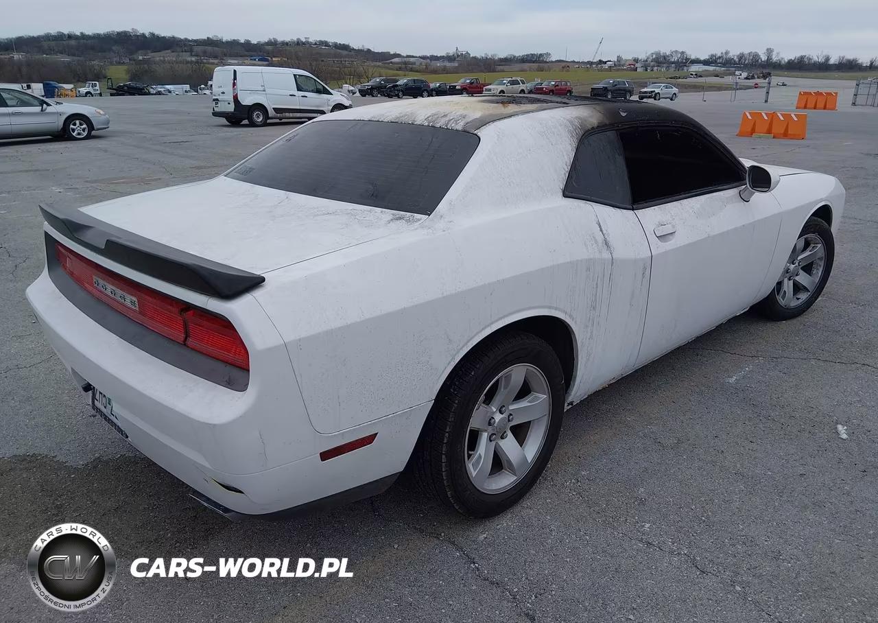 2012 Dodge Challenger Sxt VIN:2C3CDYAG7CH147769 - 4
