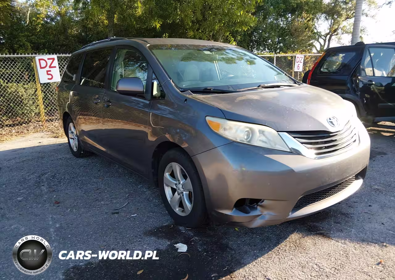 2011 Toyota Sienna Le V6