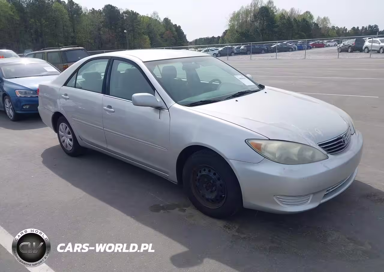 2005 Toyota Camry Le