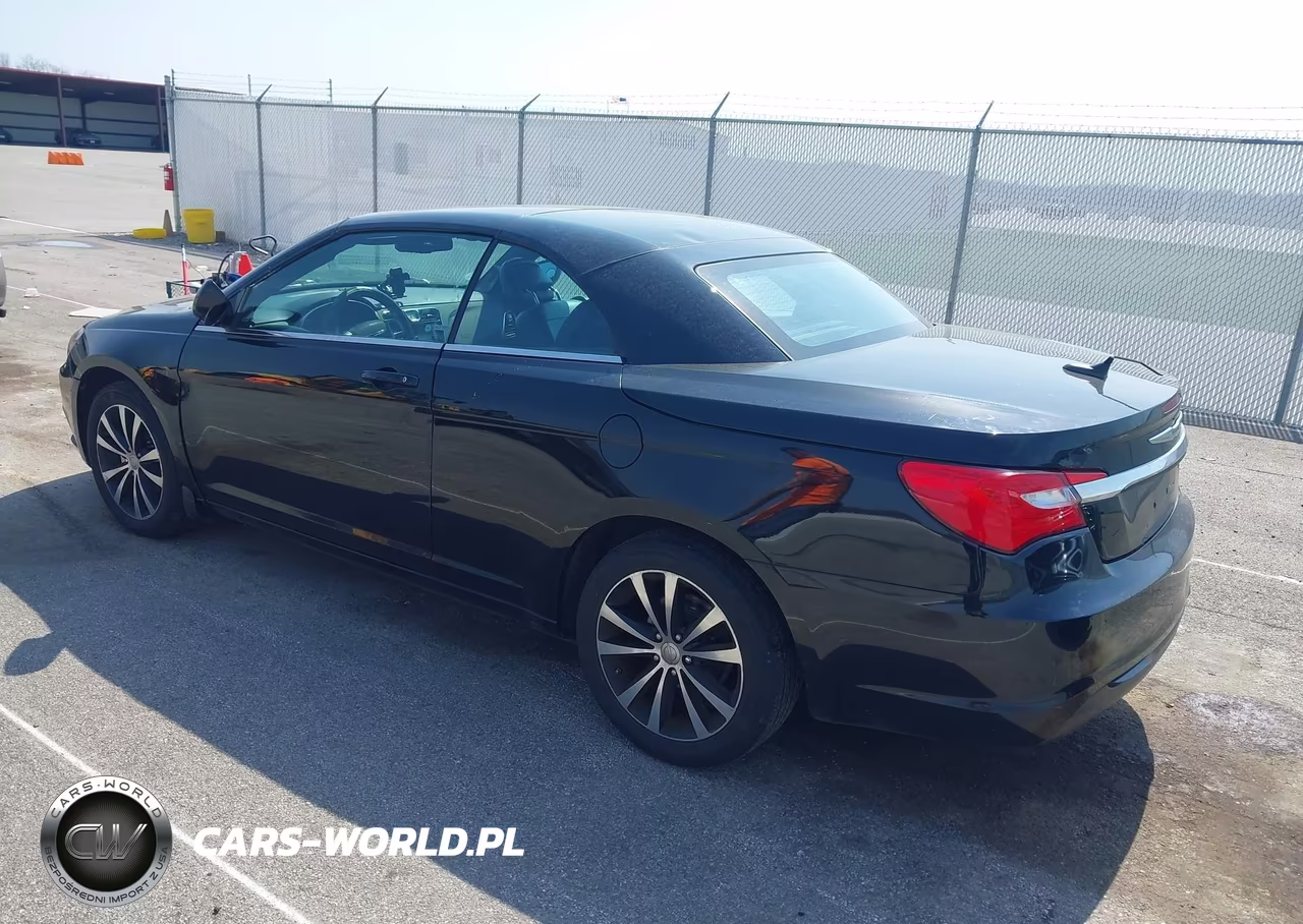 2014 Chrysler 200 S VIN:1C3BCBGG0EN157430 - 3