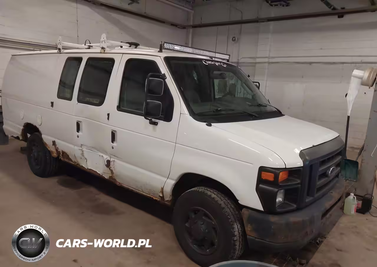 2010 Ford E-350 Super Duty Commercial-Recreational