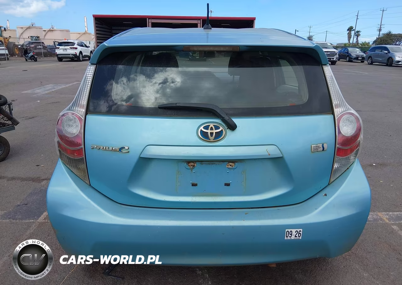 2013 Toyota Prius C Four-One-Three-Two VIN:JTDKDTB34D1048851 - 16