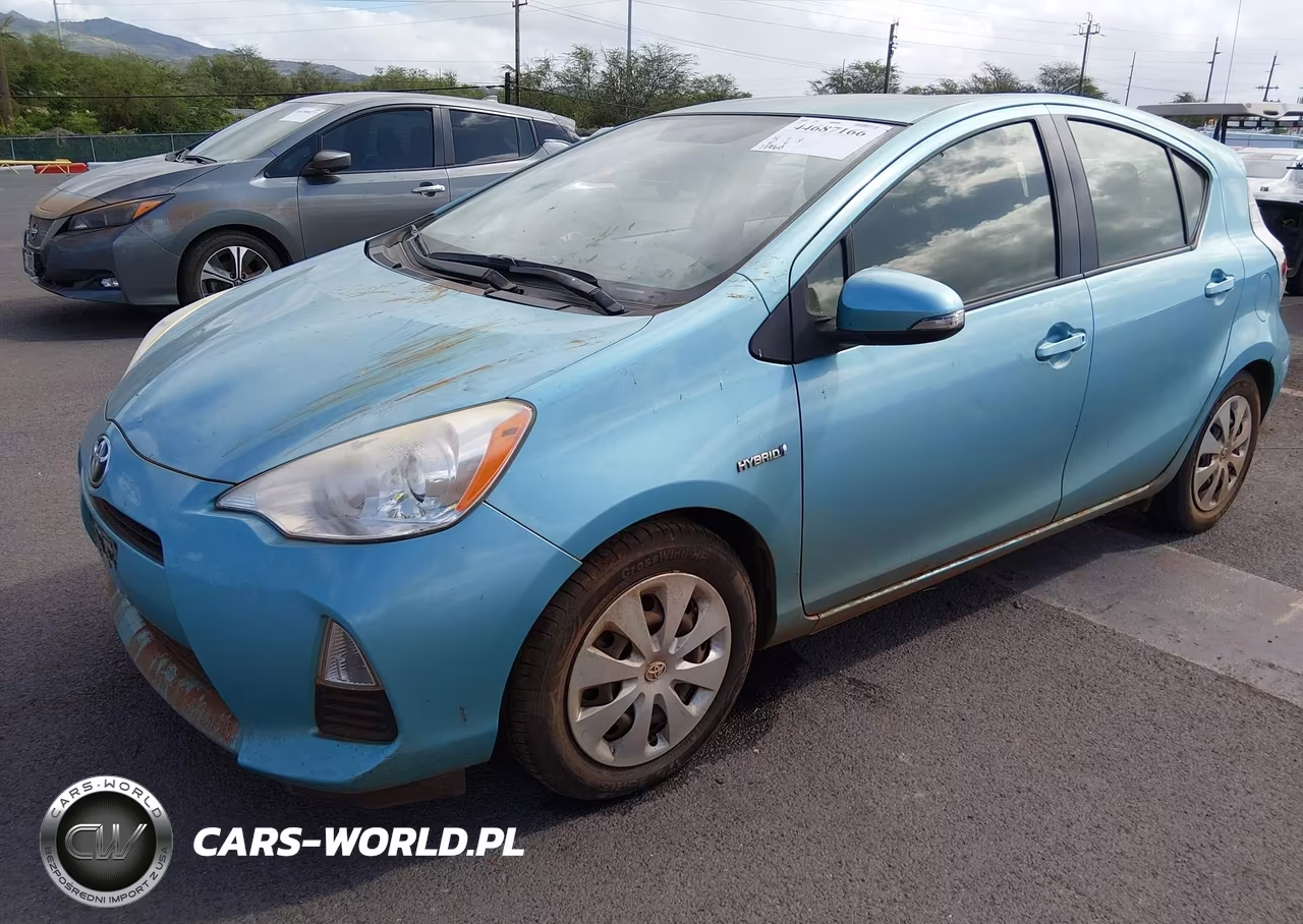 2013 Toyota Prius C Four-One-Three-Two VIN:JTDKDTB34D1048851 - 2
