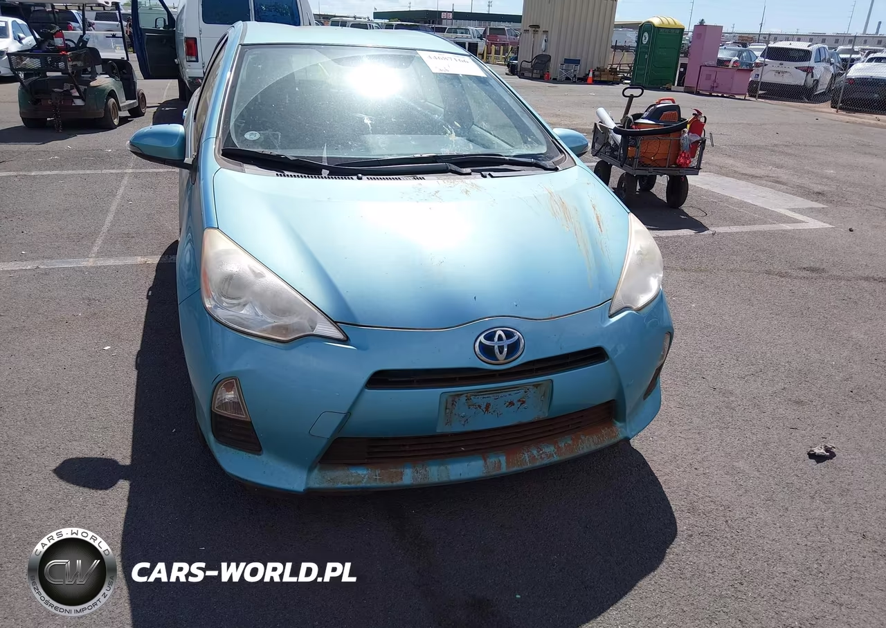 2013 Toyota Prius C Four-One-Three-Two VIN:JTDKDTB34D1048851 - 6